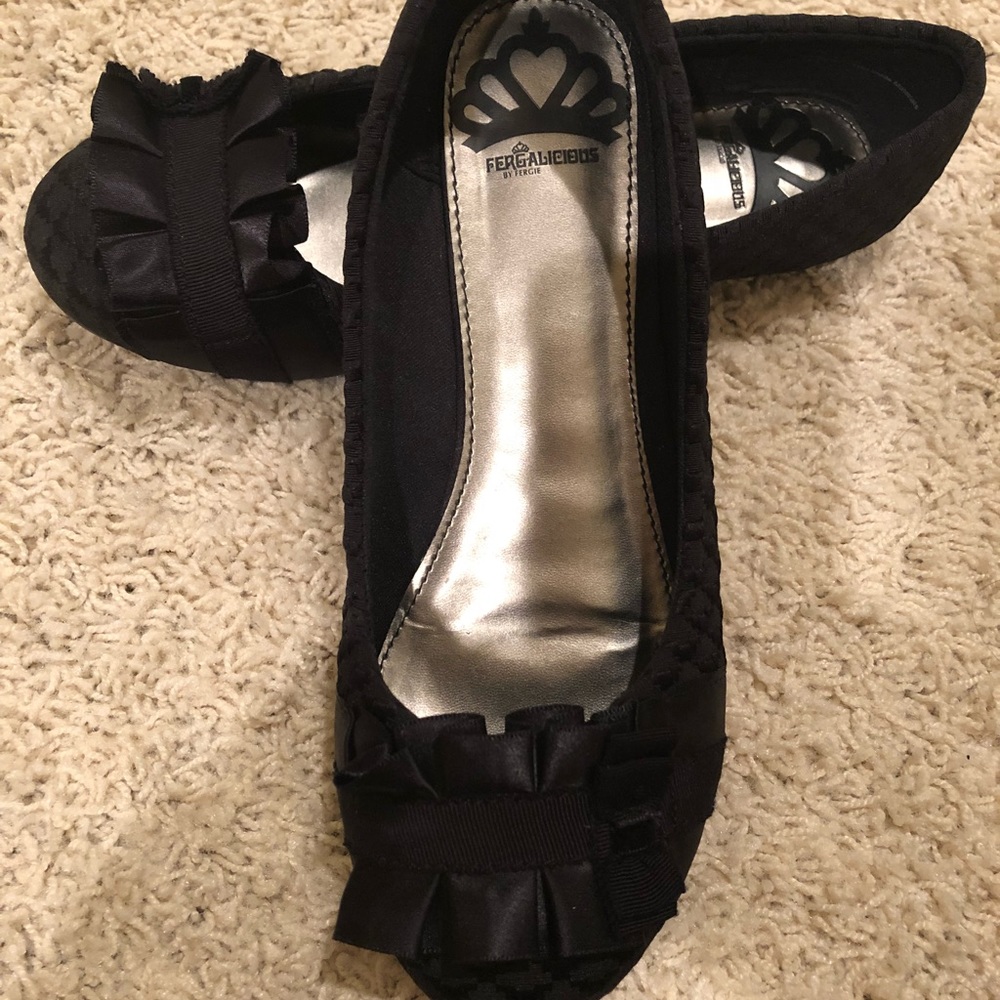 Black Fergalicious flats